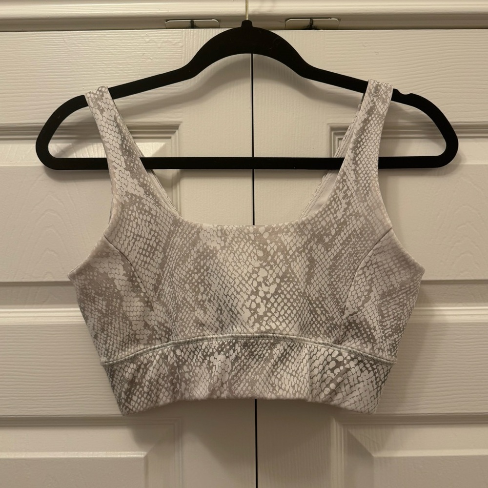 IVL Collective Snake Power Sports Bra Size 8